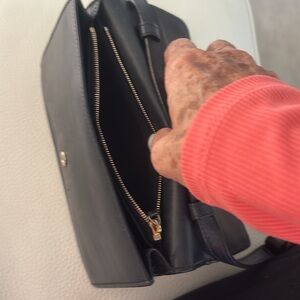 Elegant  authentic vintage Gucci Black Crossbody Bag